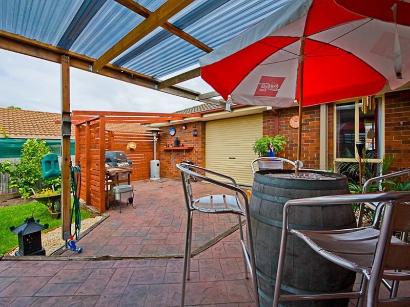 9 Amberley Park Drive, Narre Warren South VIC 3805