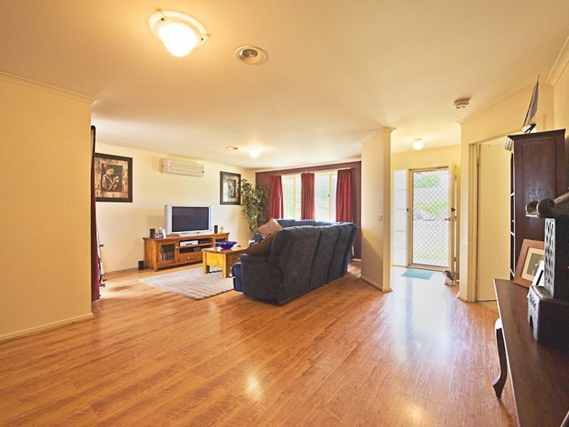 9 Amberley Park Drive, Narre Warren South VIC 3805