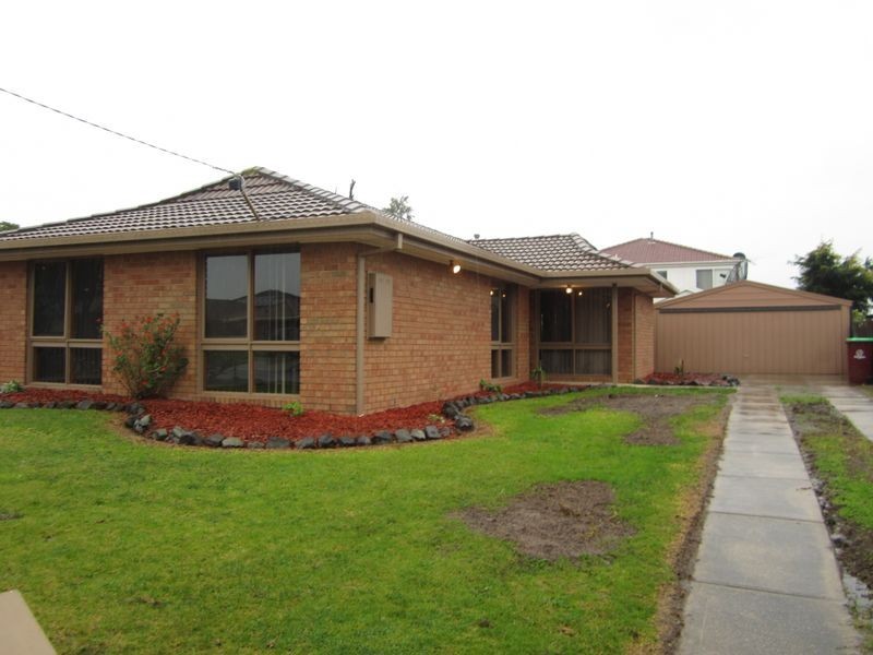 36 Leopold Crescent, Hampton Park VIC 3976