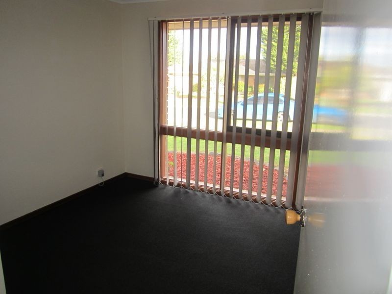 36 Leopold Crescent, Hampton Park VIC 3976