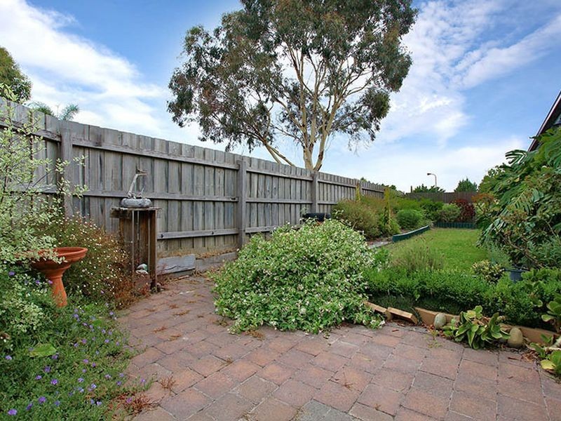 14 Pike Close, Narre Warren South VIC 3805