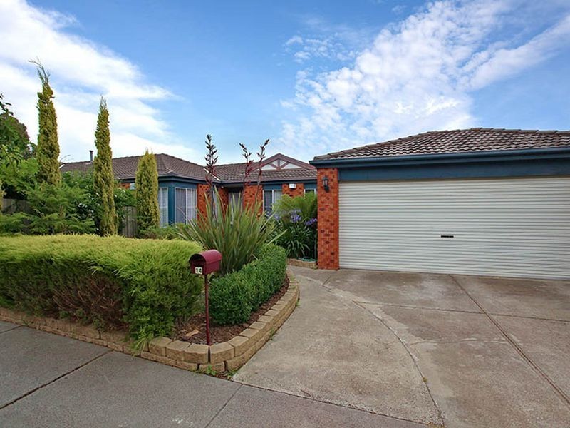 14 Pike Close, Narre Warren South VIC 3805