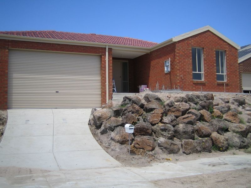 10 Allara Drive, Hampton Park VIC 3976