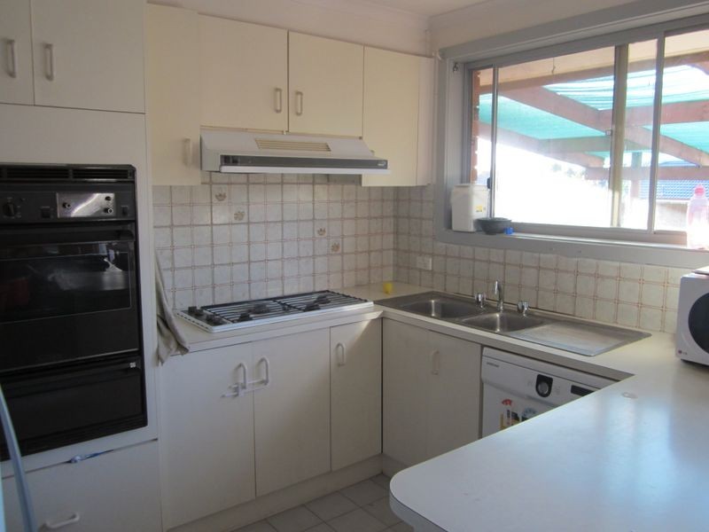 2/5 Bride Avenue, Hampton Park VIC 3976