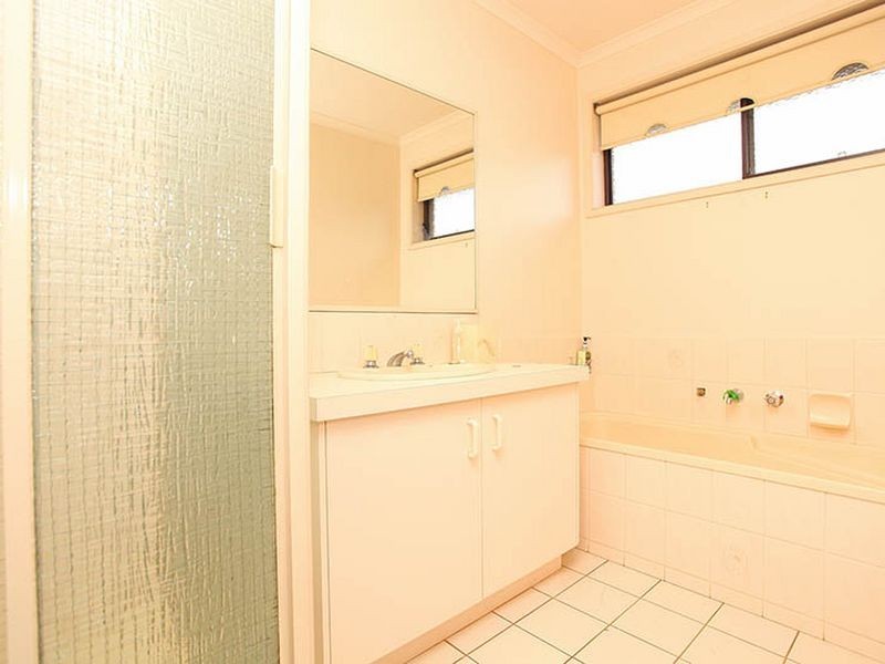 7 Medinah Rise, Hampton Park VIC 3976