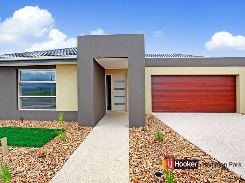 48 Mannavue Boulevard, Cranbourne North VIC 3977