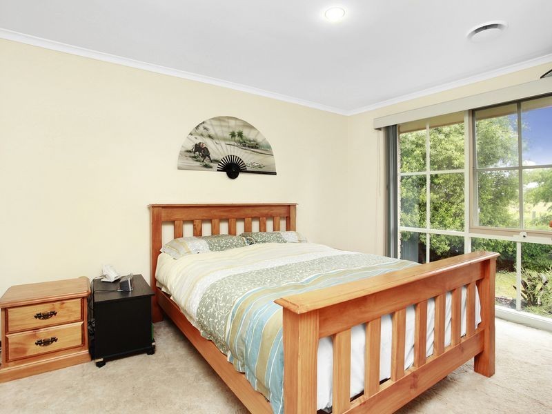 16 Ellindale Close, Hampton Park VIC 3976