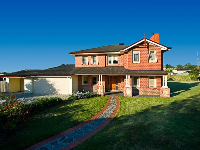 92 Crawley Road, Narre Warren North VIC 3804