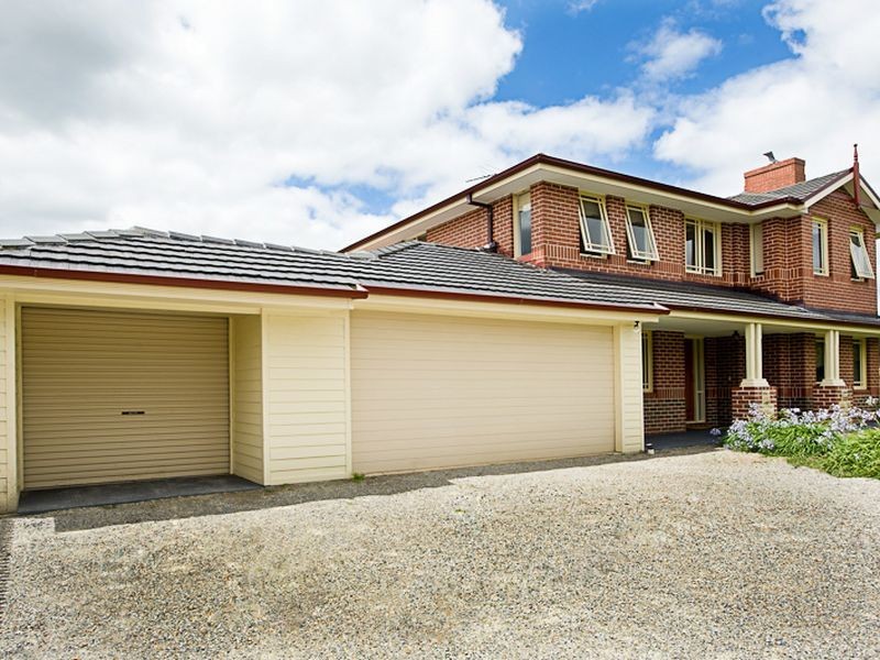 92 Crawley Road, Narre Warren North VIC 3804