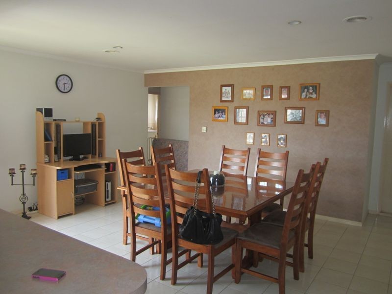 1 Sevilla Place, Hampton Park VIC 3976