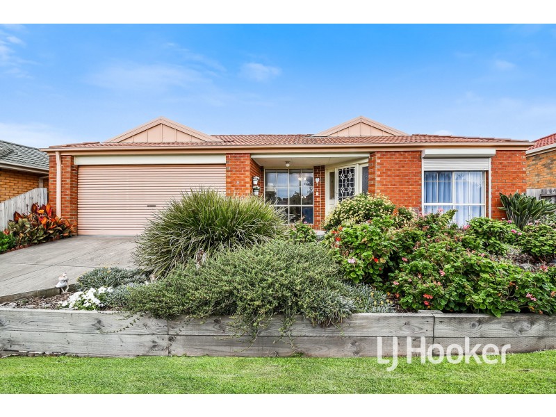4 Neesan Court, Hampton Park VIC 3976