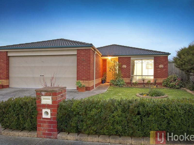 12 Eclipse Court, Hampton Park VIC 3976
