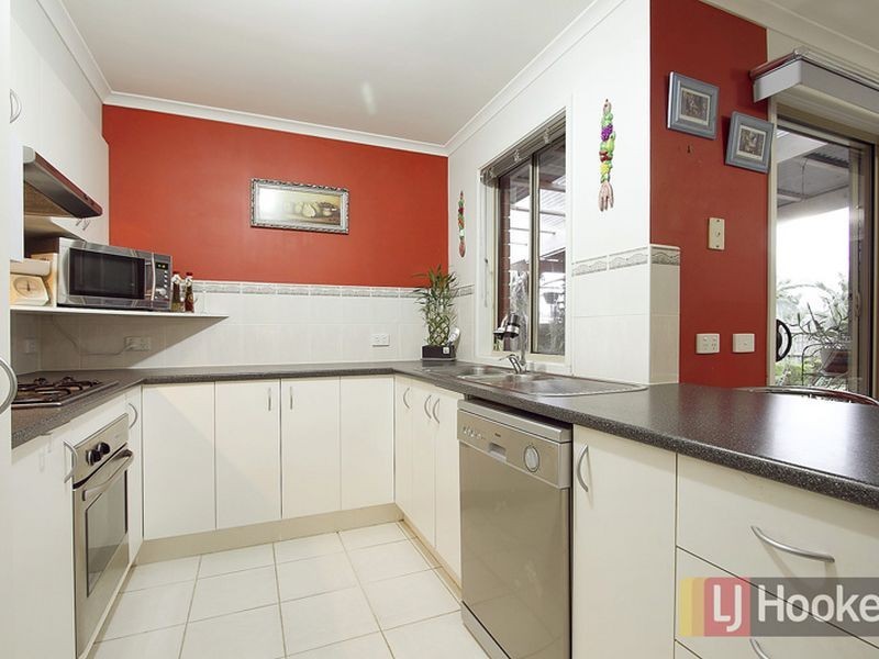 12 Eclipse Court, Hampton Park VIC 3976