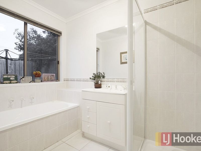 12 Eclipse Court, Hampton Park VIC 3976