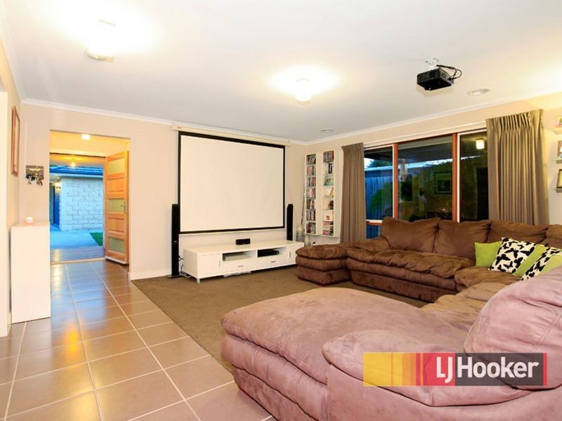 31 Tuileries Rise, Narre Warren South VIC 3805