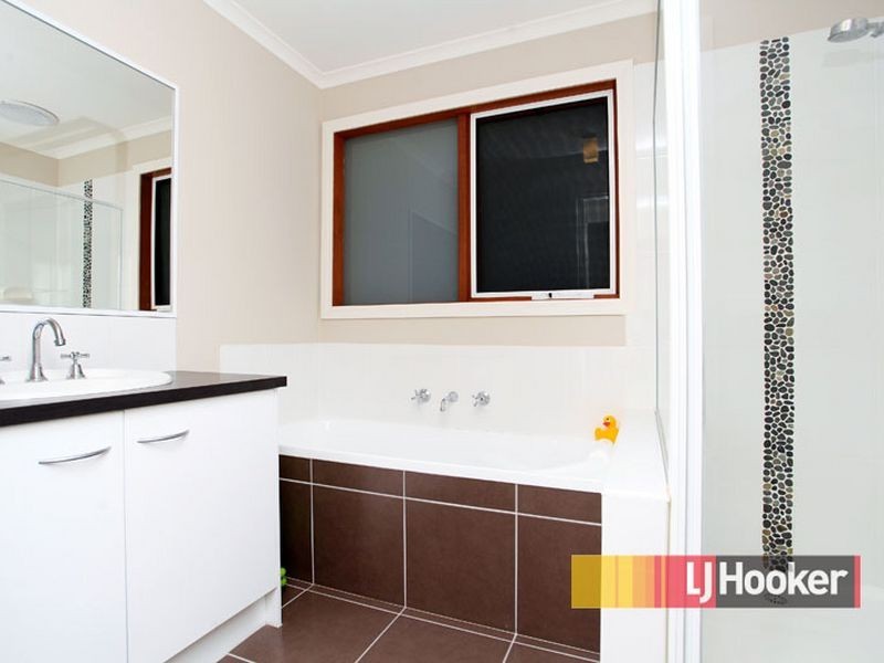 31 Tuileries Rise, Narre Warren South VIC 3805