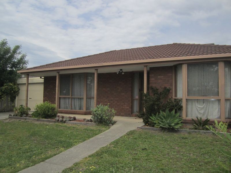 6 Pollina Close, Hampton Park VIC 3976