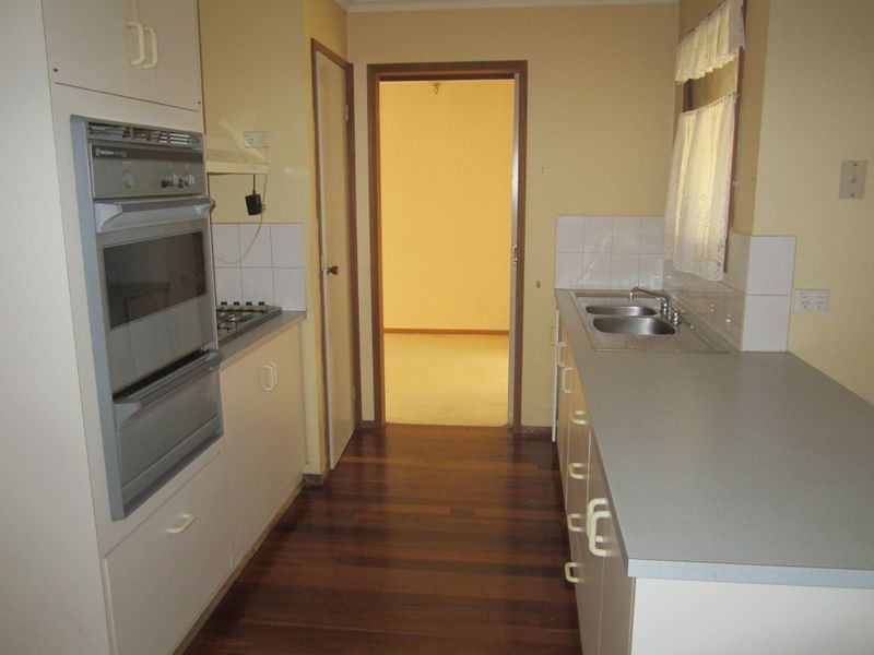 6 Pollina Close, Hampton Park VIC 3976