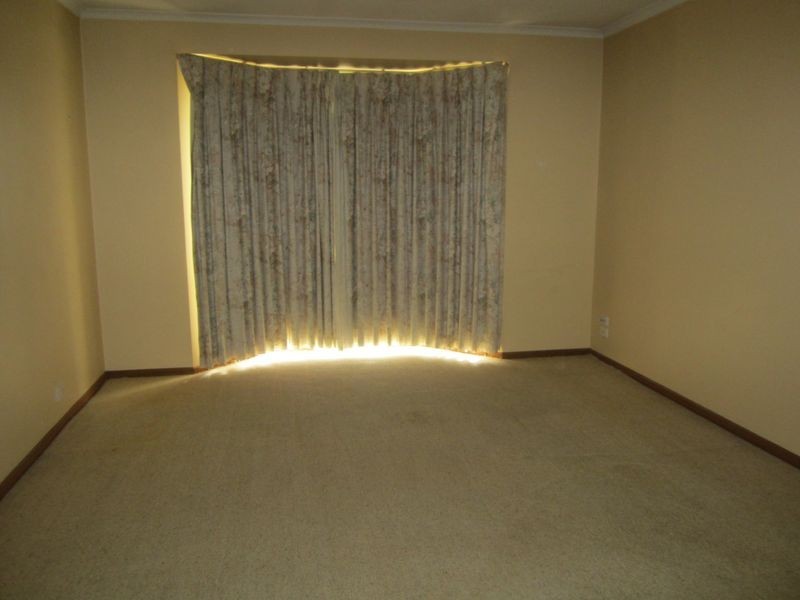 6 Pollina Close, Hampton Park VIC 3976