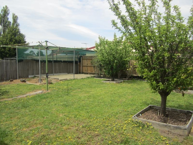 6 Pollina Close, Hampton Park VIC 3976