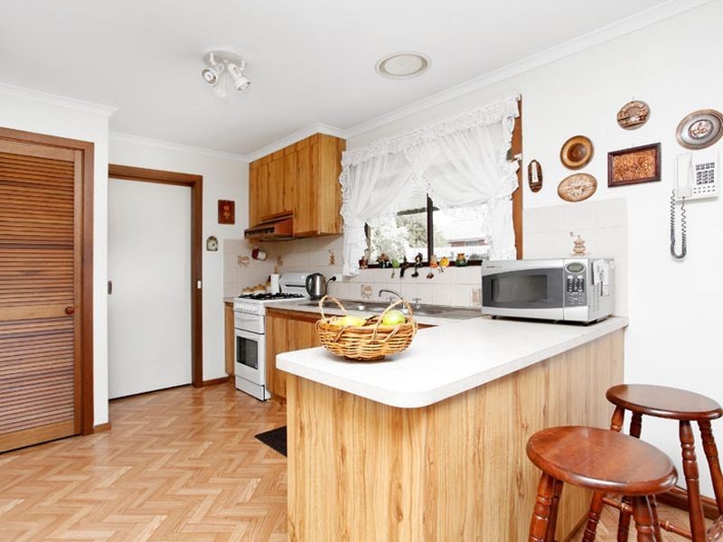 27 Alma Road, Hampton Park VIC 3976