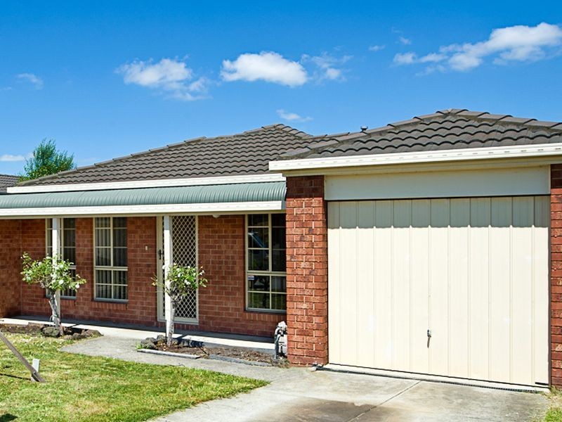 2 Stratus Court, Hampton Park VIC 3976