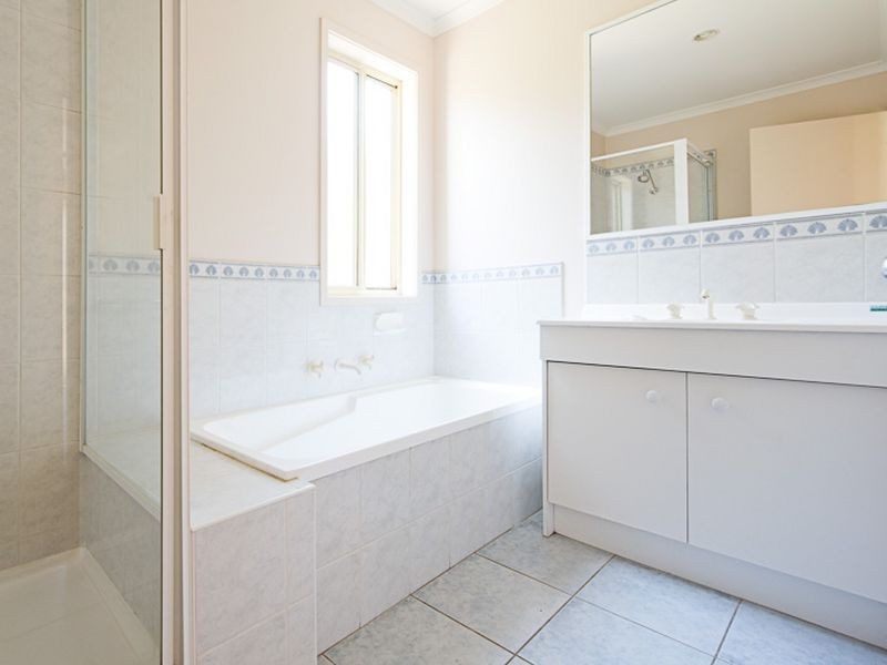 2 Stratus Court, Hampton Park VIC 3976