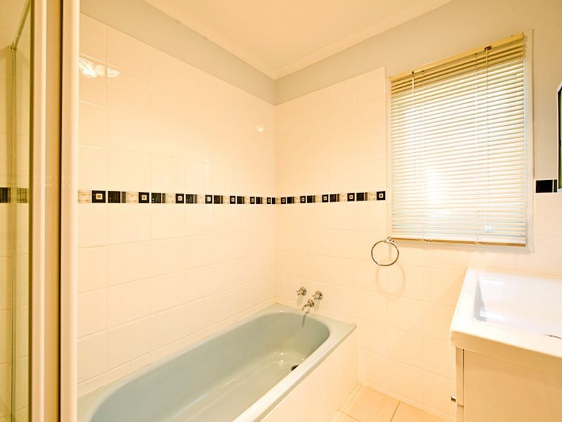 42 Pound Road, Hampton Park VIC 3976