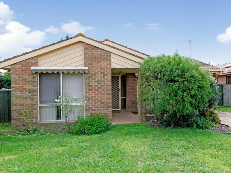27 Cumberland Chase, Hampton Park VIC 3976