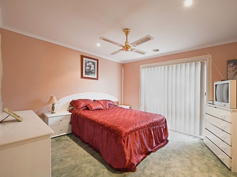 10 Yaraan Court, Hampton Park VIC 3976