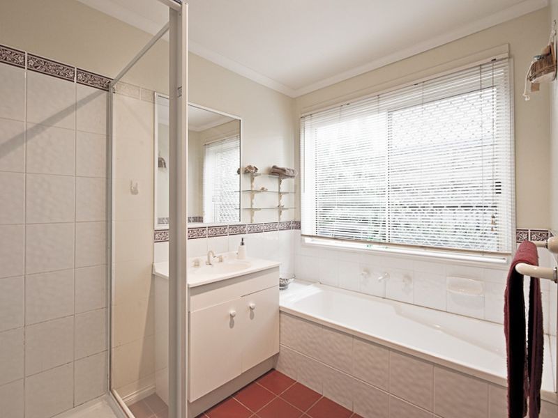 10 Yaraan Court, Hampton Park VIC 3976