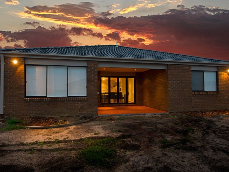 9 Bermerale Court, Berwick VIC 3806