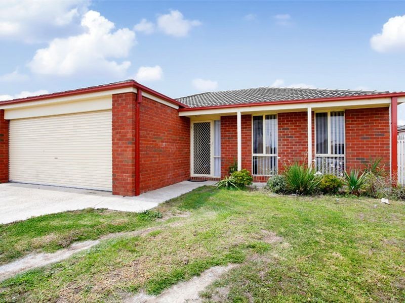 22 Providence Drive, Cranbourne West VIC 3977