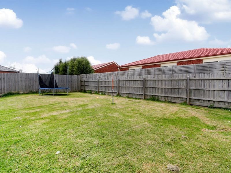 22 Providence Drive, Cranbourne West VIC 3977