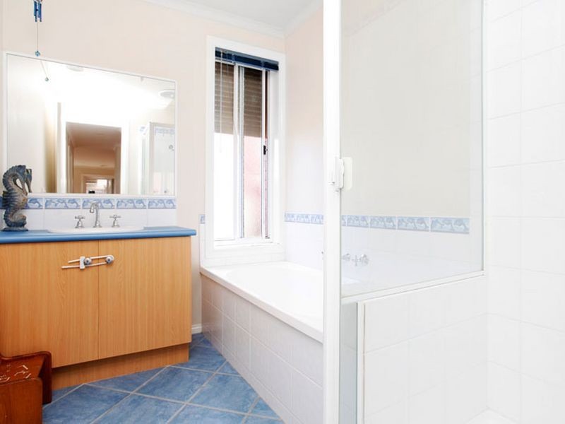 10 Hillrise Close, Narre Warren South VIC 3805