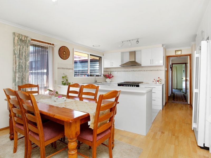 3 Inverness Street, Endeavour Hills VIC 3802