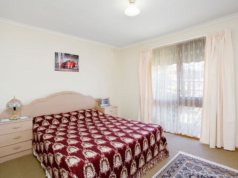 3 Inverness Street, Endeavour Hills VIC 3802