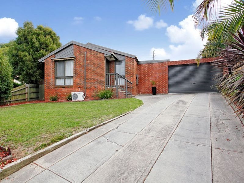 9 Basil Close, Hallam VIC 3803