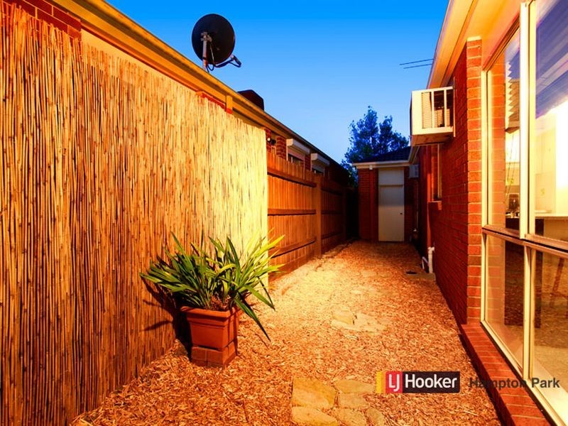 18 Redwood Avenue, Hampton Park VIC 3976