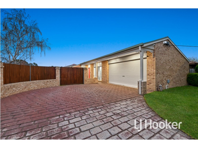 5 Hazel Court, Hampton Park VIC 3976