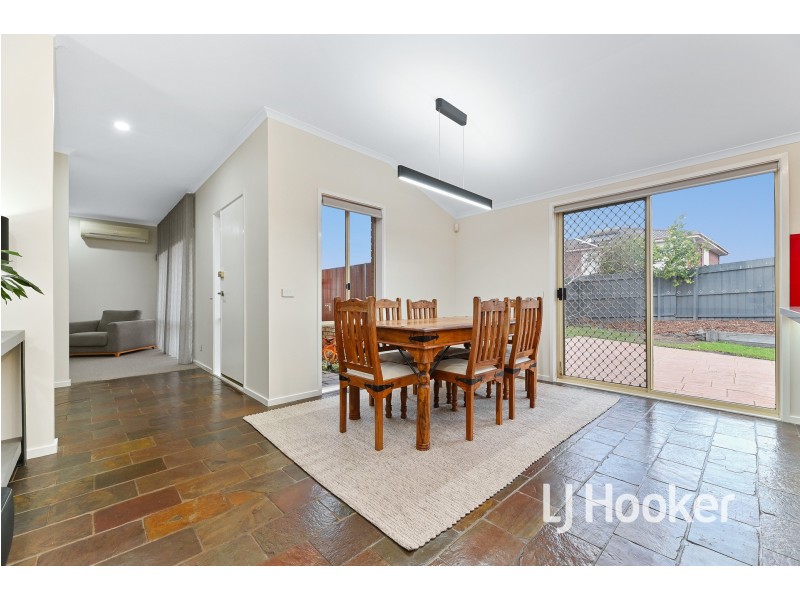 5 Hazel Court, Hampton Park VIC 3976