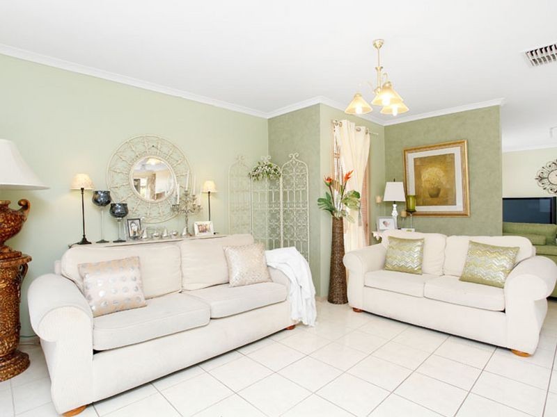 6 Bluegum Way, Hampton Park VIC 3976