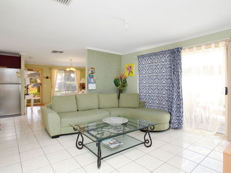 6 Bluegum Way, Hampton Park VIC 3976
