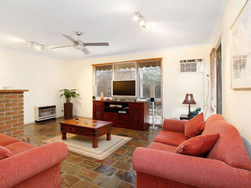 5 Justin Circuit, Hampton Park VIC 3976
