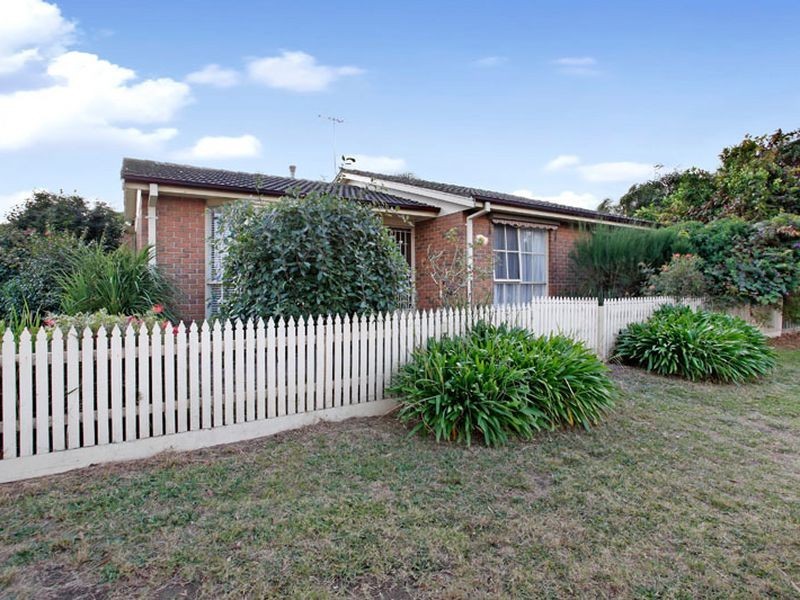 5 Justin Circuit, Hampton Park VIC 3976