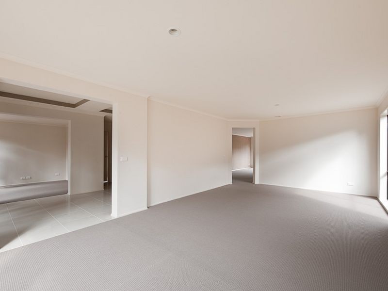 35 Louise Baille Avenue, Narre Warren South VIC 3805