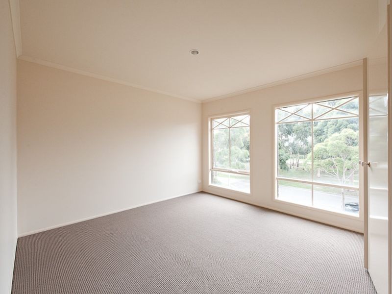 35 Louise Baille Avenue, Narre Warren South VIC 3805