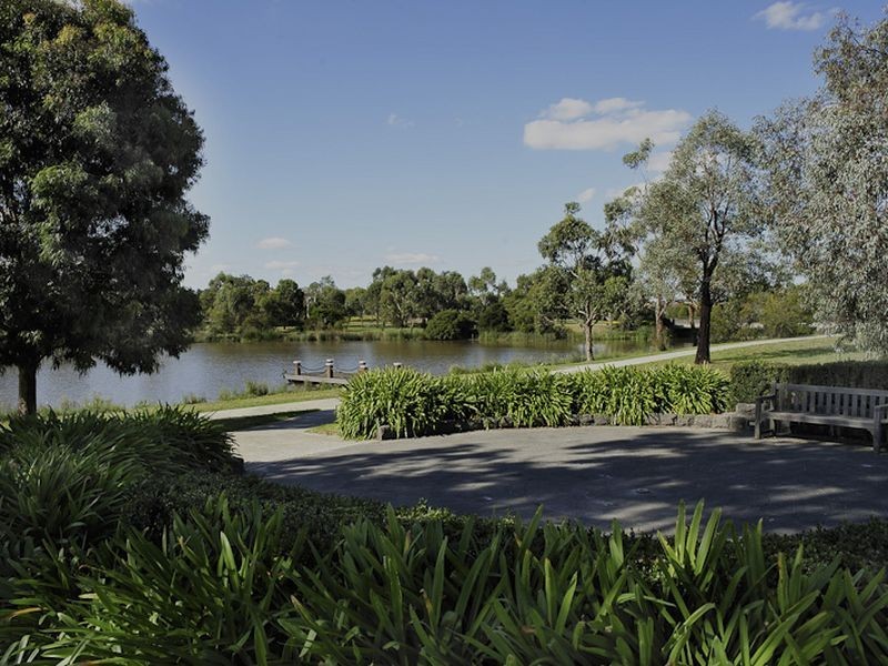 35 Louise Baille Avenue, Narre Warren South VIC 3805
