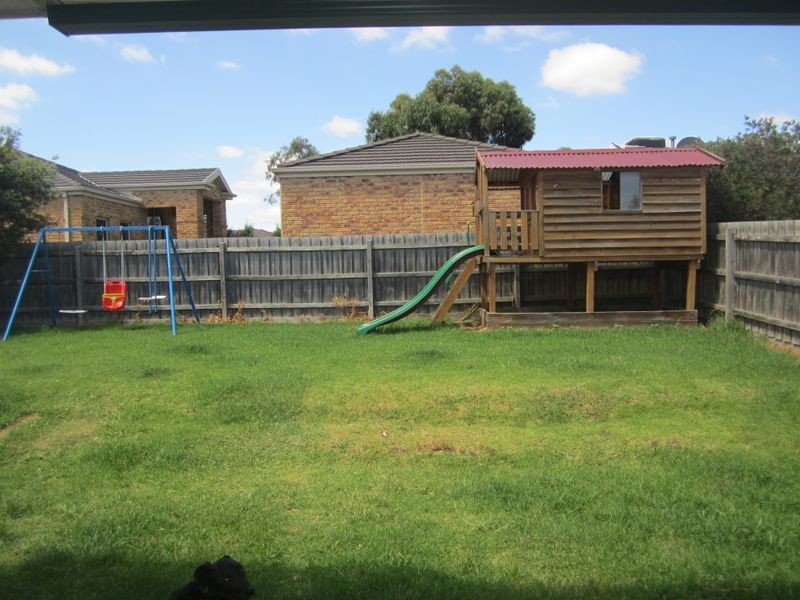 25 Strabane Way, Hampton Park VIC 3976