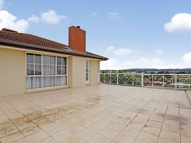 36 Blackwood Drive, Hampton Park VIC 3976